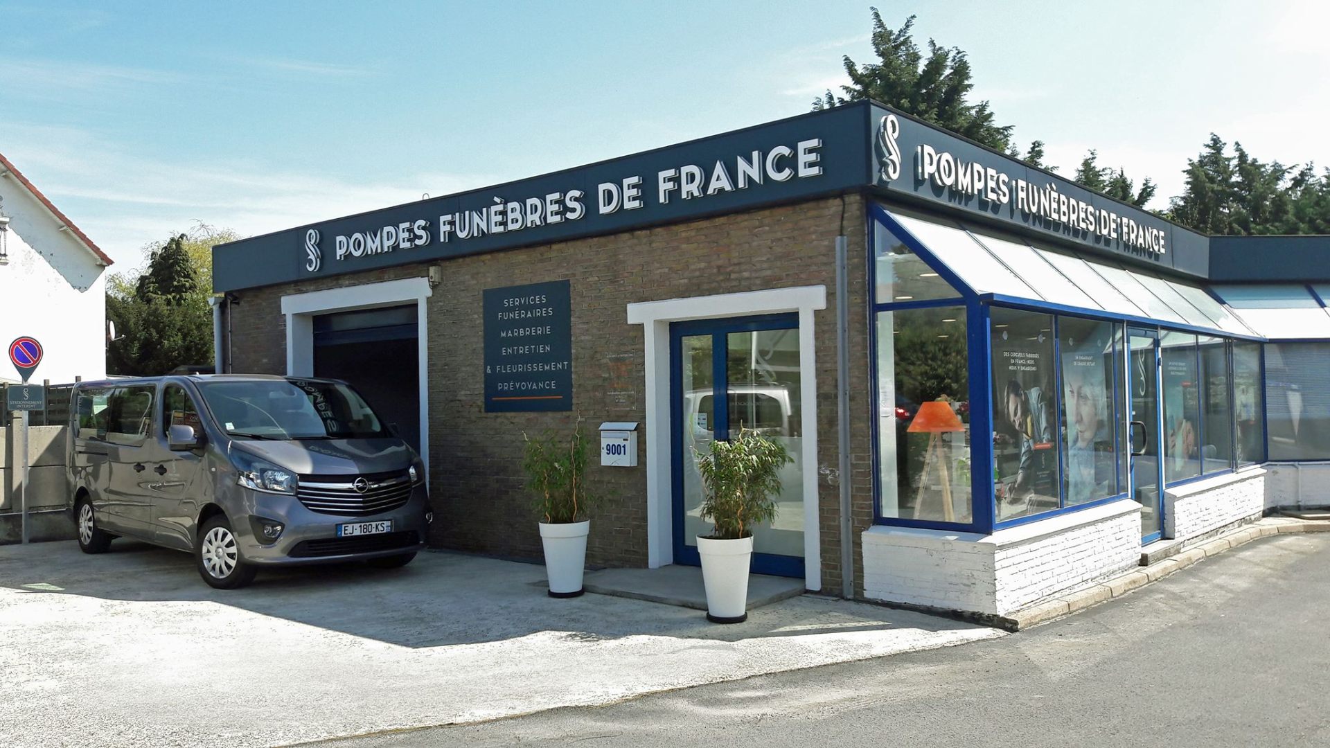 Agence Pompes Funèbres de France à Valenciennes — devanture