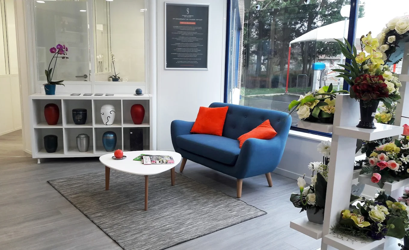 Salon d'accueil de l'agence Pompes Funèbres de France à Valenciennes